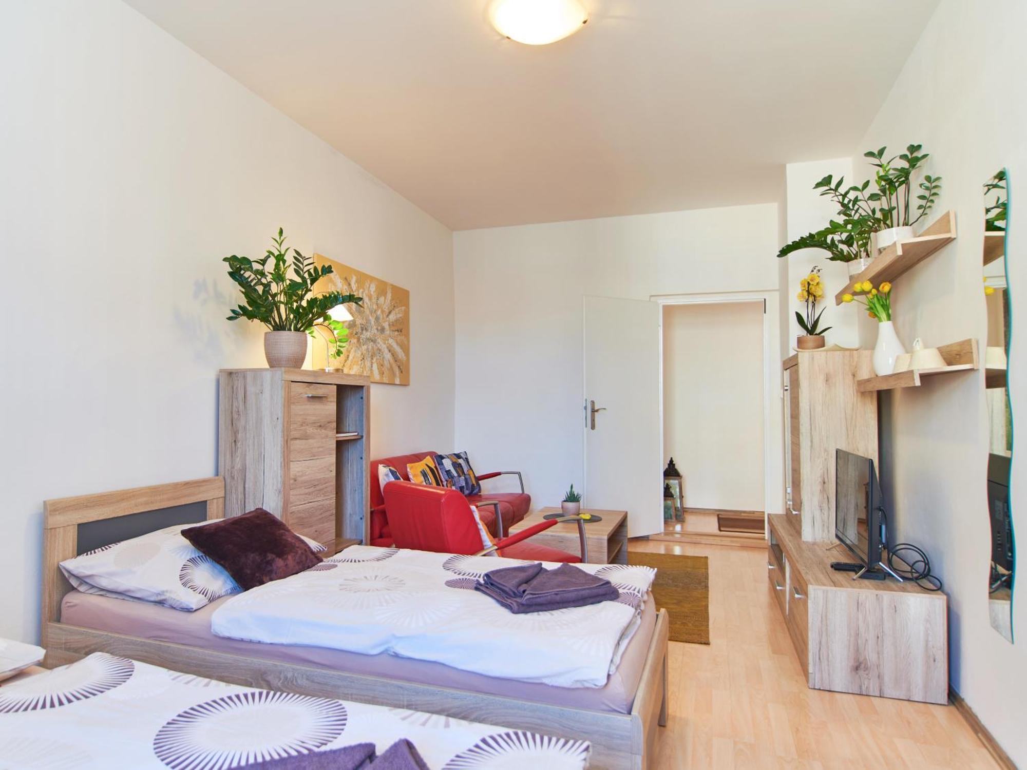 Cozy Apartments With Terrace Near Prague Castle Exterior photo